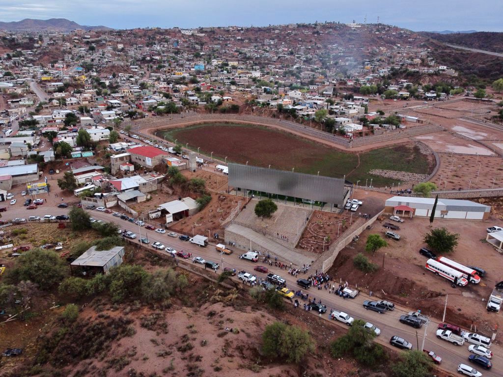 Entrega obras de mejoramiento urbano en Nogales, Sonora