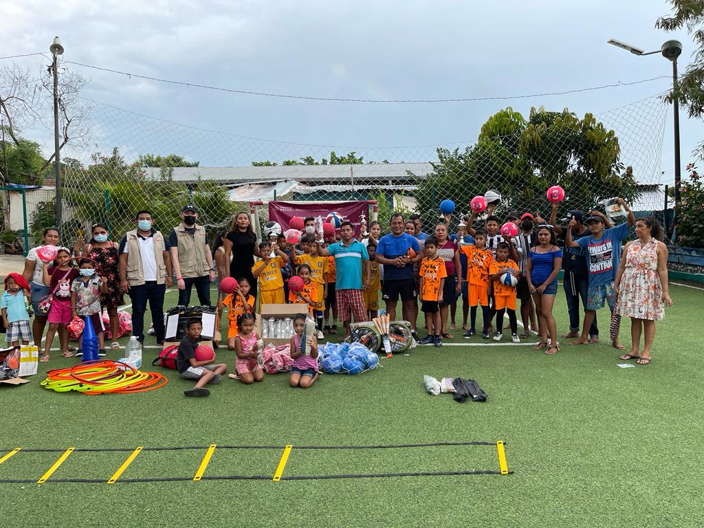 Entrega Sedatu equipamiento a espacios públicos de Guerrero